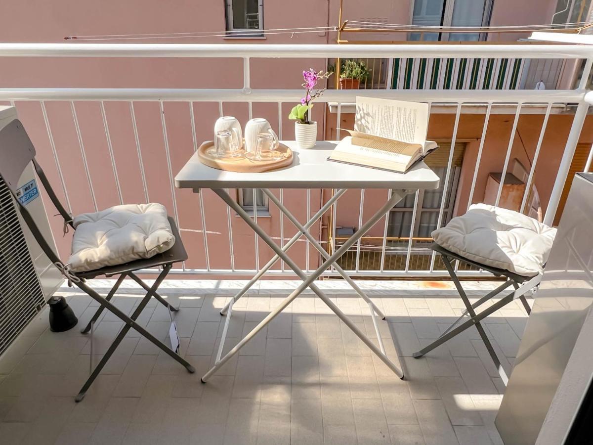 Trilocale Super Ristrutturato Varazze Exterior foto